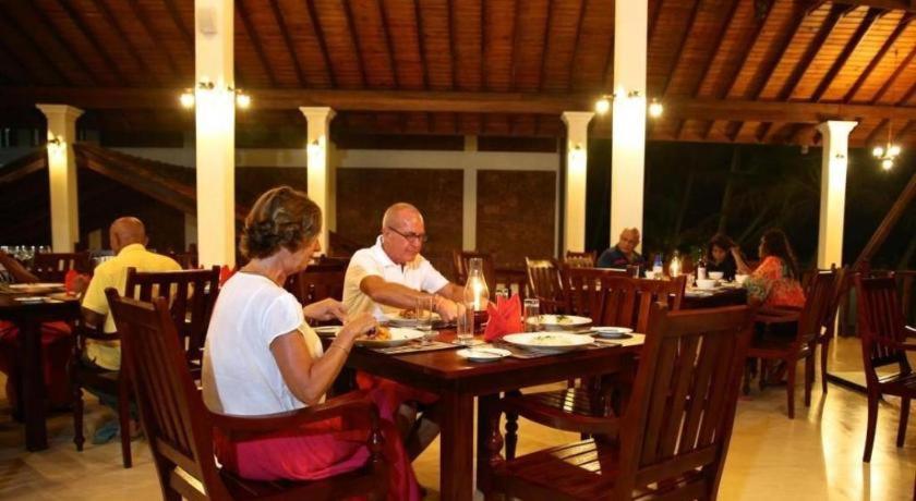 Whispering Palms Hotel Bentota Luaran gambar