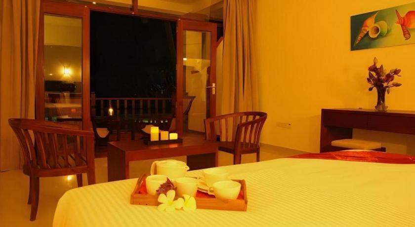 Whispering Palms Hotel Bentota Luaran gambar